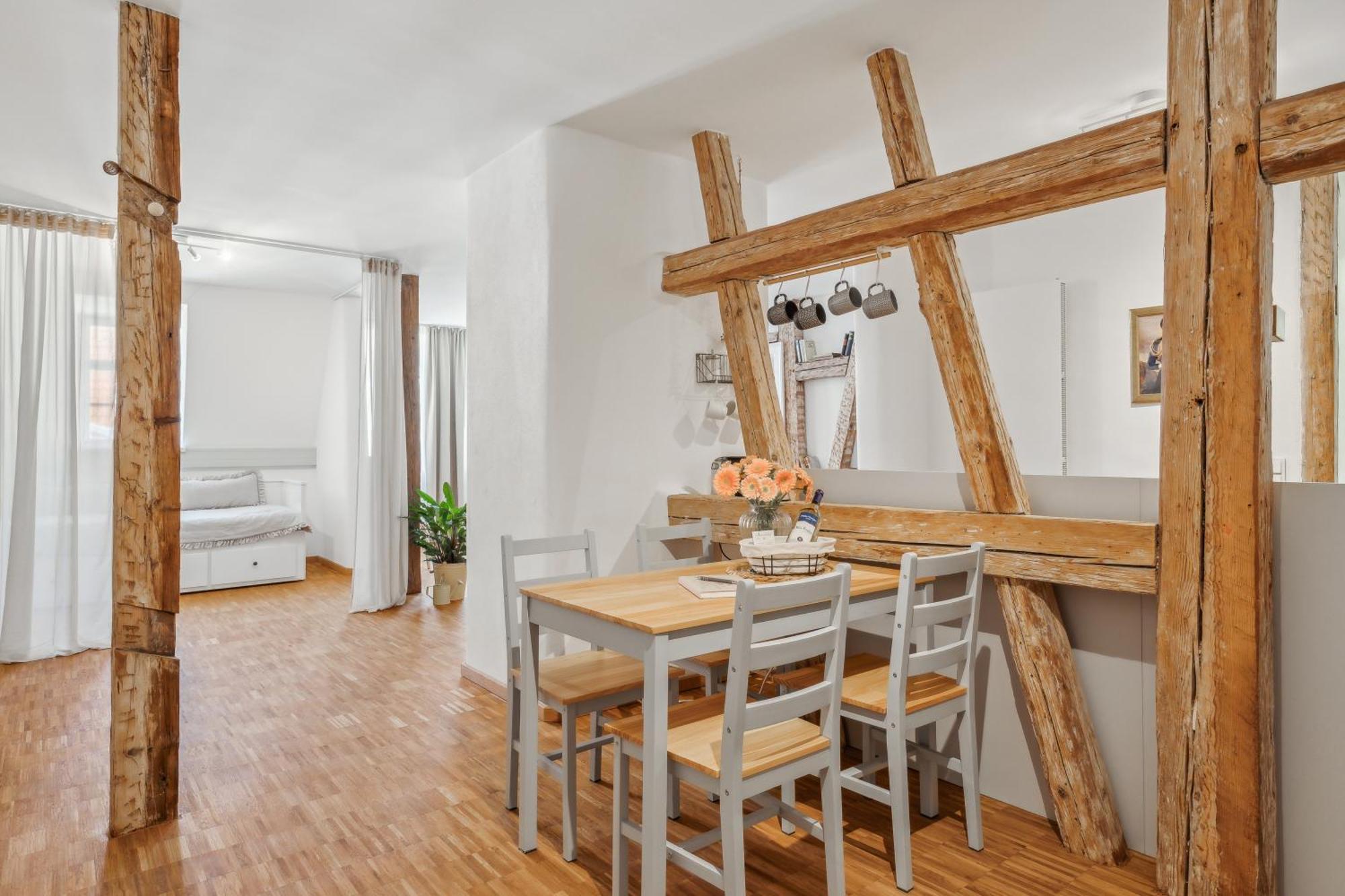 Ueber Den Daechern Coburgs, Parkplatz Apartment Coburg